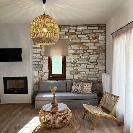 Peri Elxis Luxury Suites Mourésion Eksteriør billede