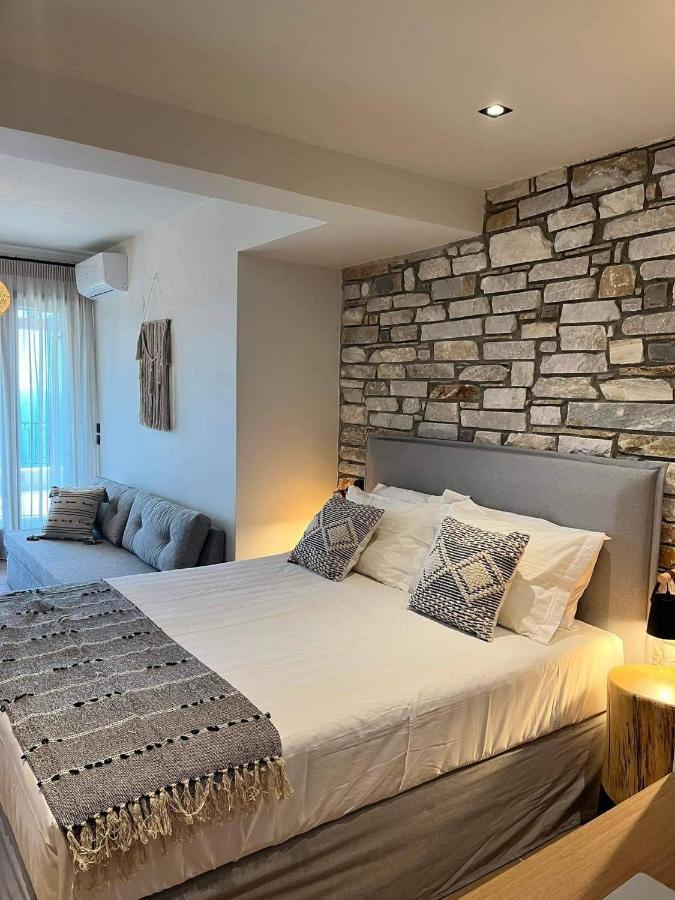 Peri Elxis Luxury Suites Mourésion Eksteriør billede