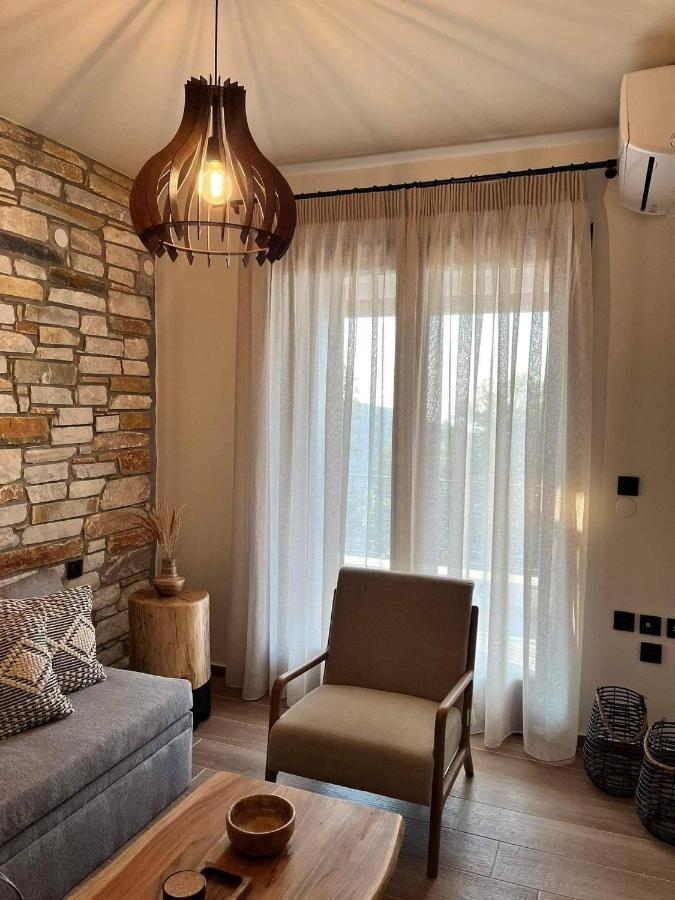 Peri Elxis Luxury Suites Mourésion Eksteriør billede
