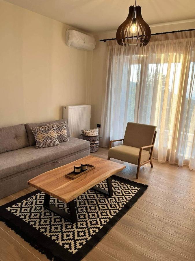 Peri Elxis Luxury Suites Mourésion Eksteriør billede